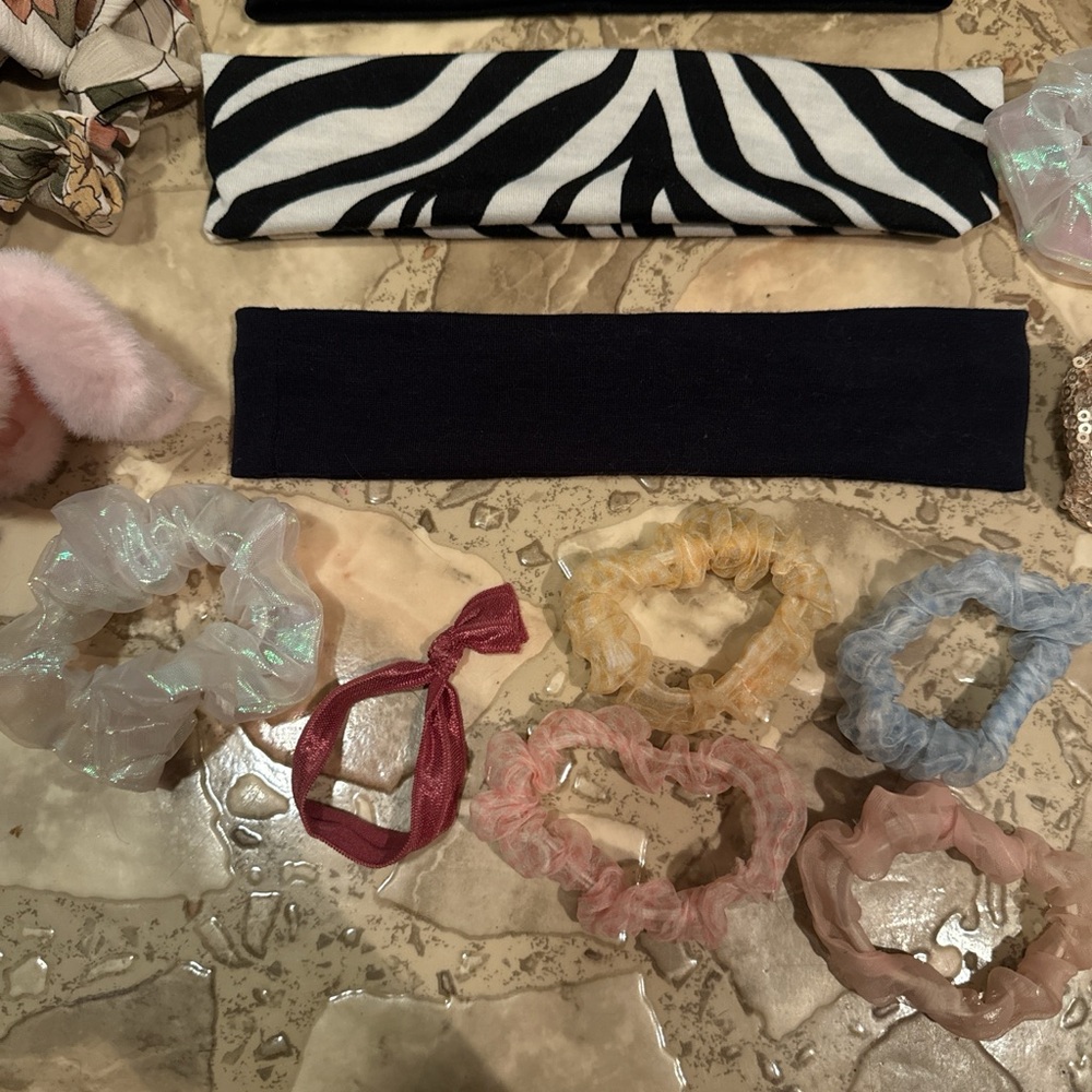 Hair Accessory Bundle - Picture 5 of 6